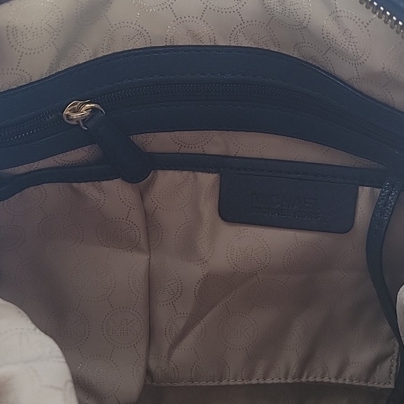 Michael Kors navy blue satchel - Picture 5 of 6